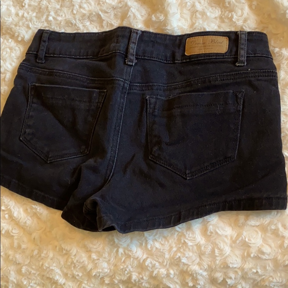 Shorts - Picture 2 of 2